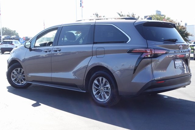 used 2021 Toyota Sienna car, priced at $31,000