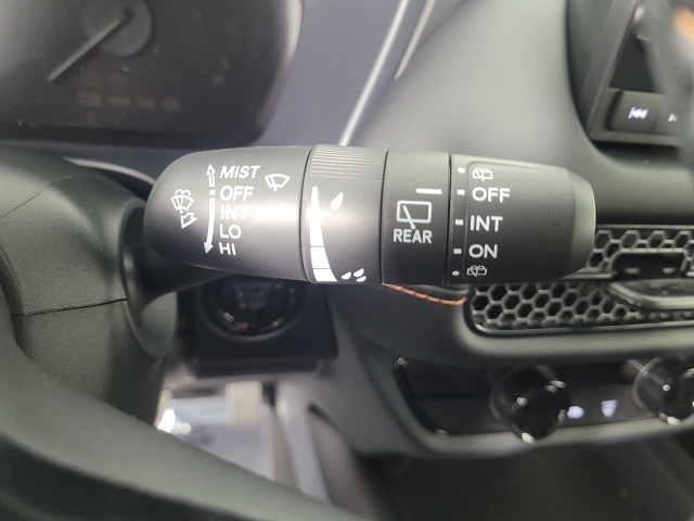 used 2025 Honda HR-V car, priced at $29,889