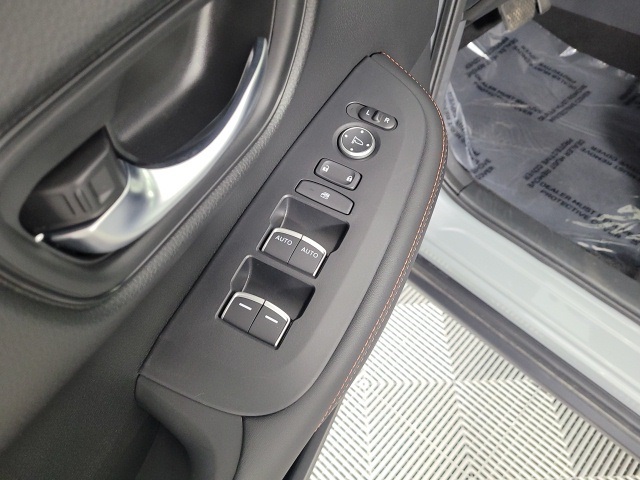 used 2025 Honda HR-V car, priced at $29,889