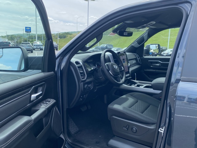 new 2025 Ram 1500 car, priced at $42,870