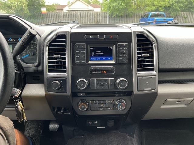 used 2015 Ford F-150 car, priced at $20,000
