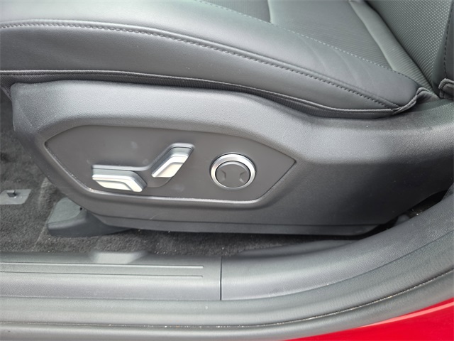 new 2025 Hyundai Santa Fe car, priced at $40,194