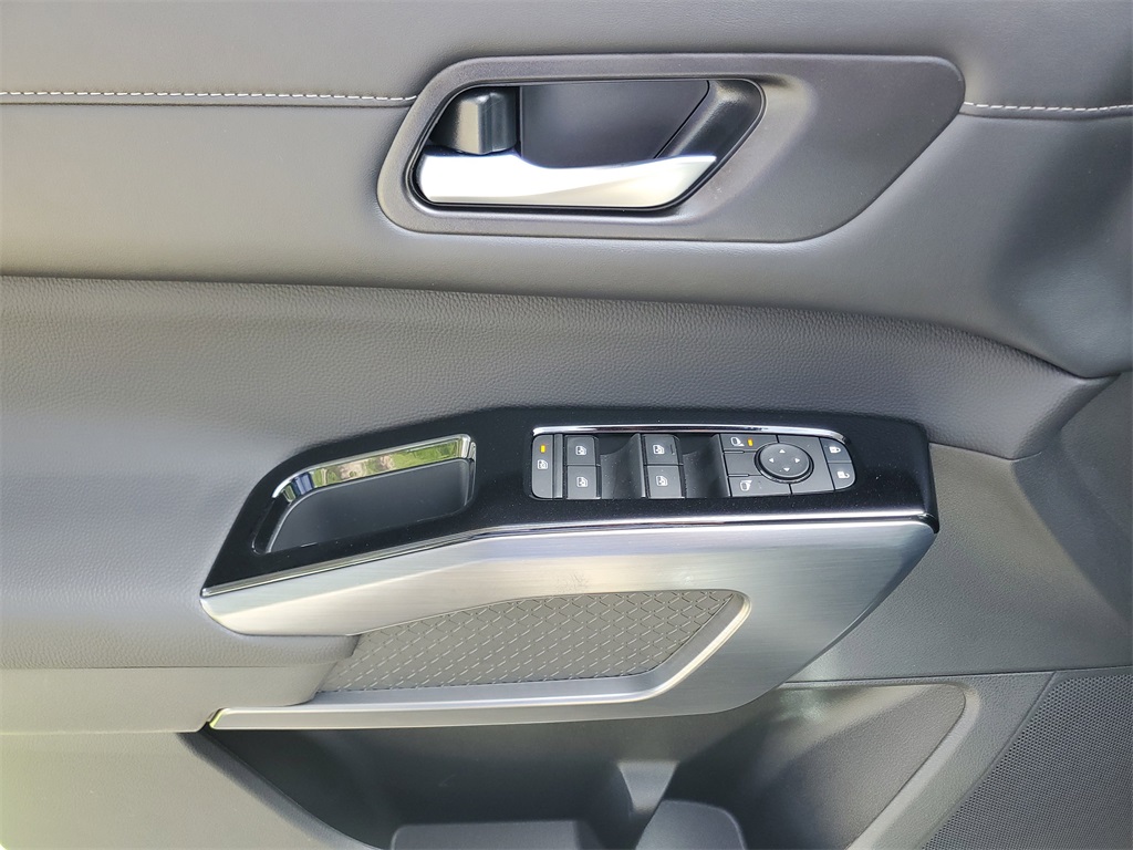 used 2025 Nissan Pathfinder car, priced at $37,495
