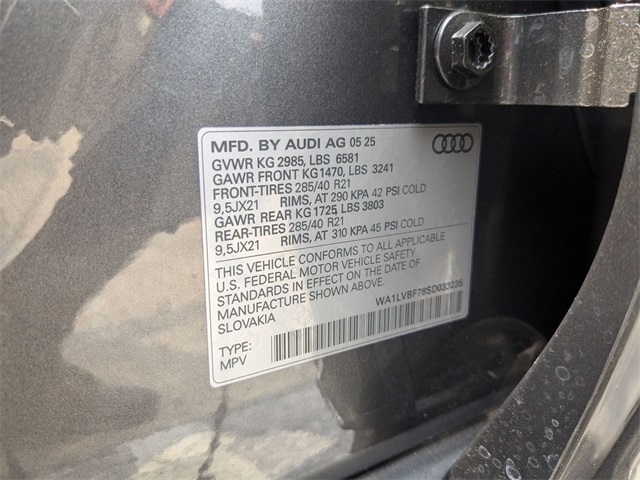 new 2025 Audi Q7 car, priced at $72,440