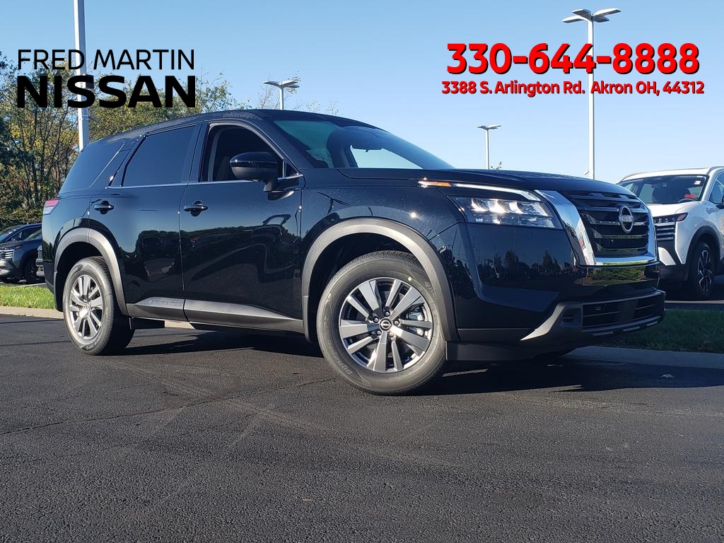 new 2025 Nissan Pathfinder car, priced at $33,190