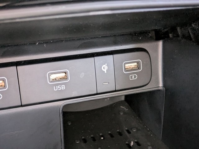 used 2021 Kia Sorento car, priced at $22,306