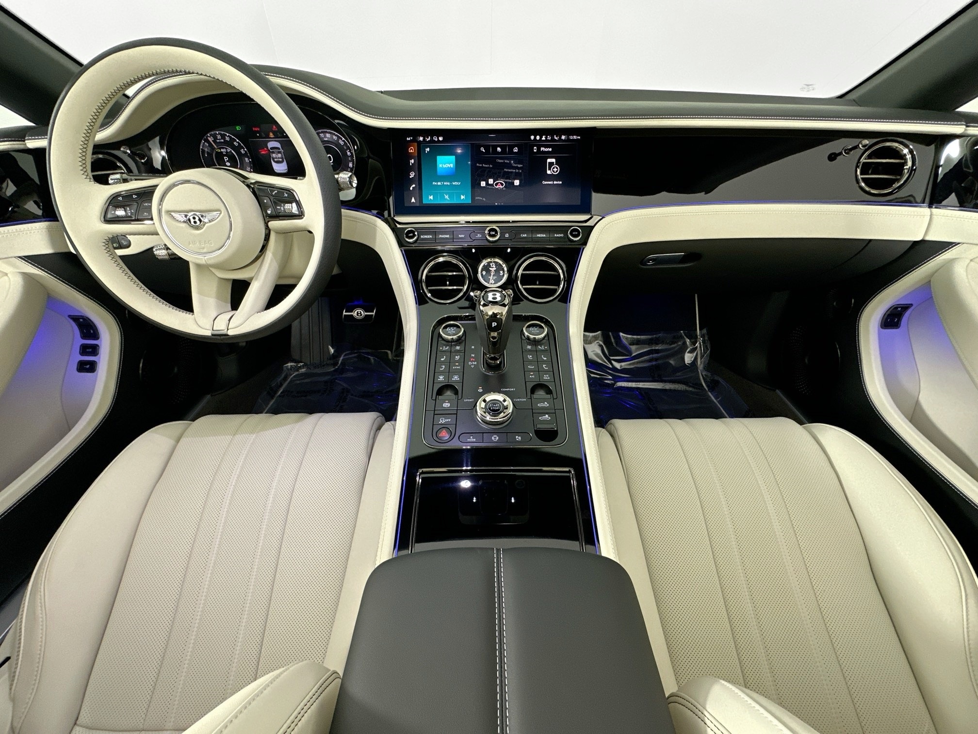new 2025 Bentley Continental GTC car
