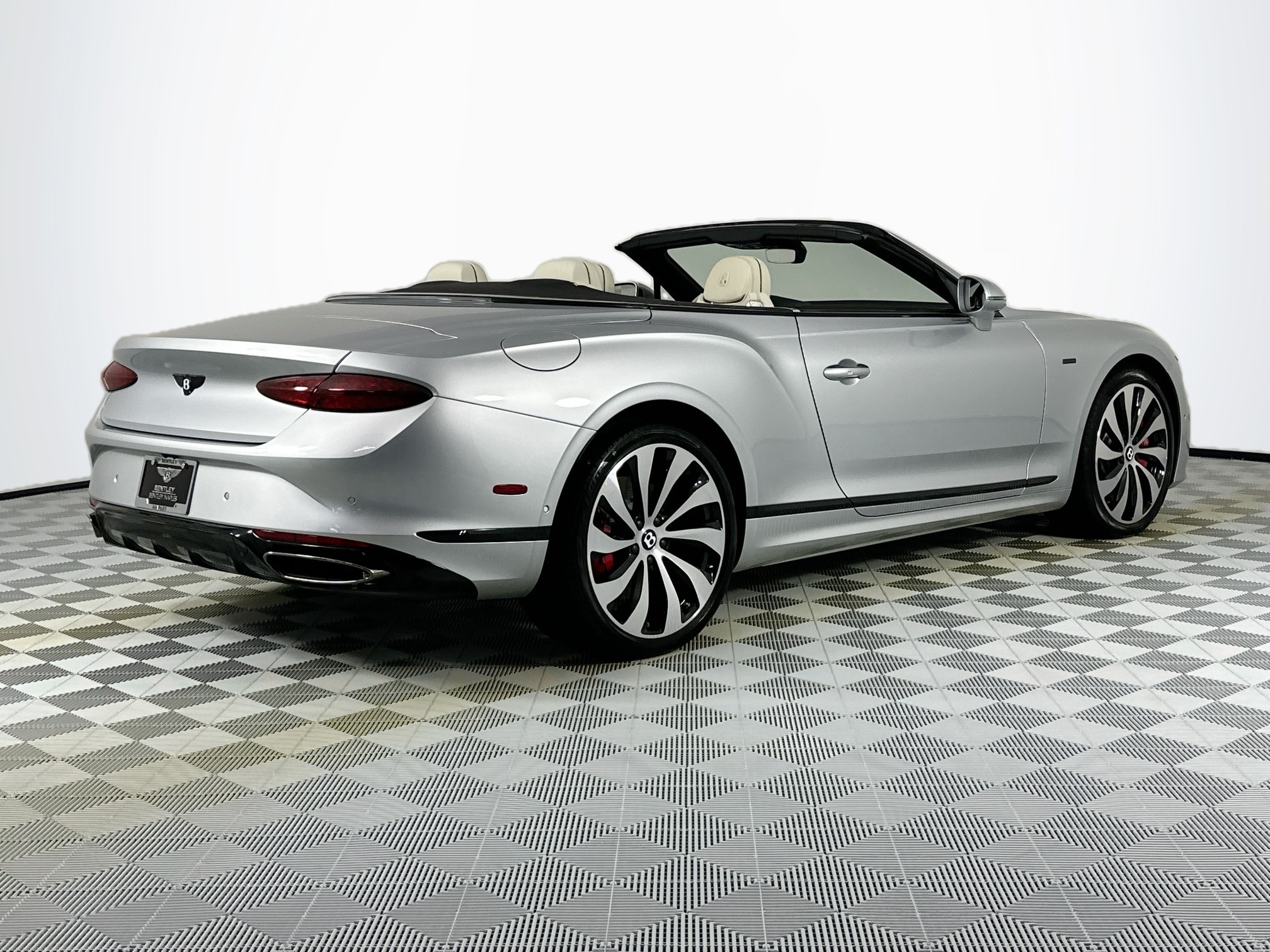 new 2025 Bentley Continental GTC car