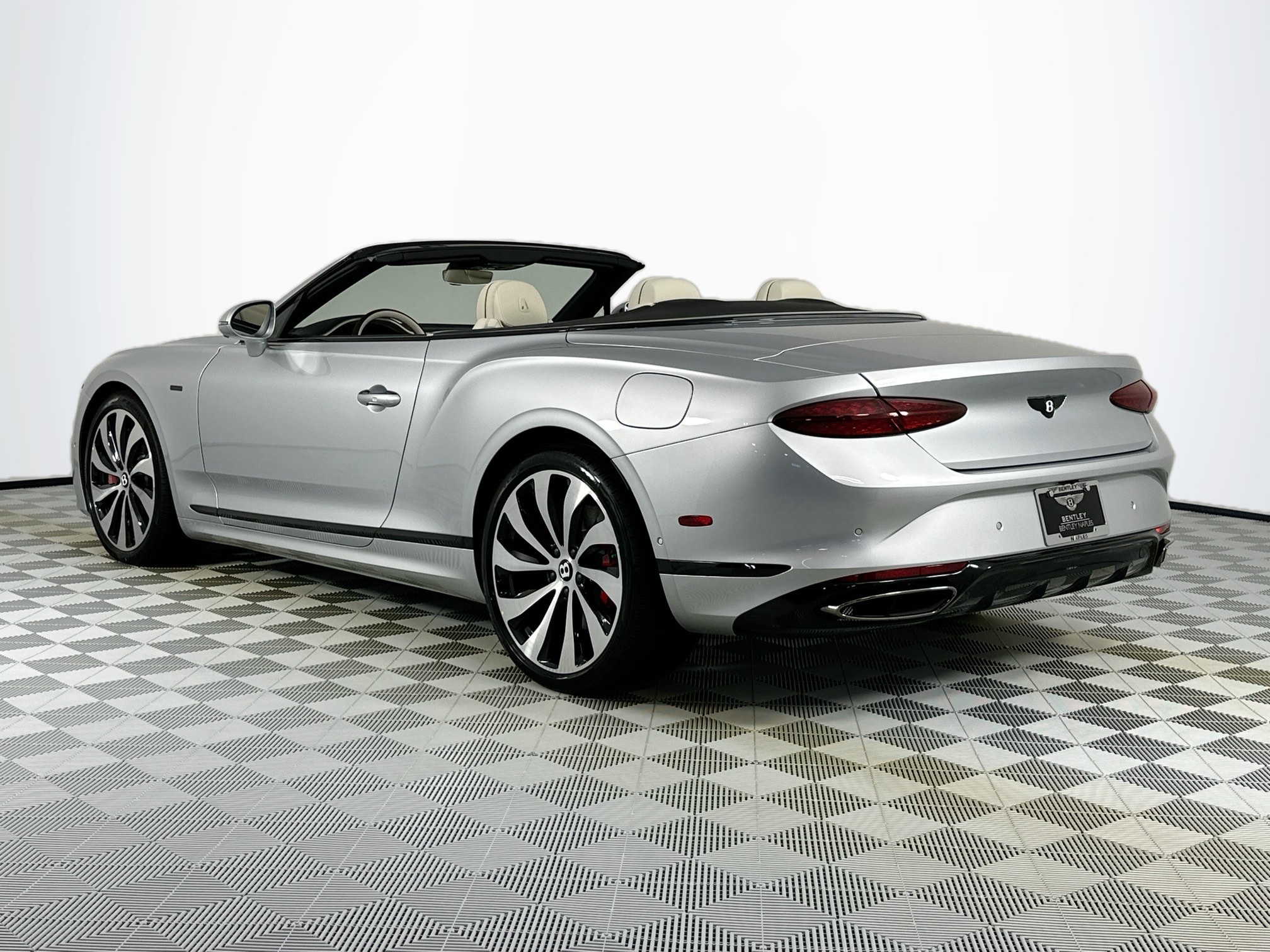 new 2025 Bentley Continental GTC car