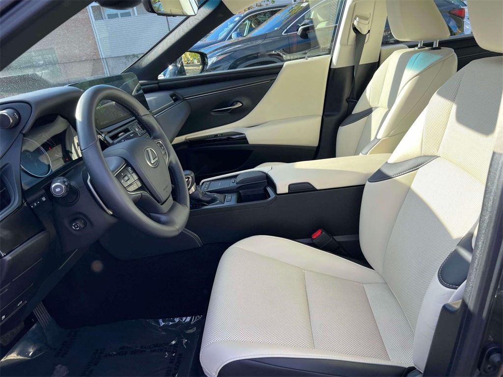 used 2022 Lexus ES car, priced at $37,995