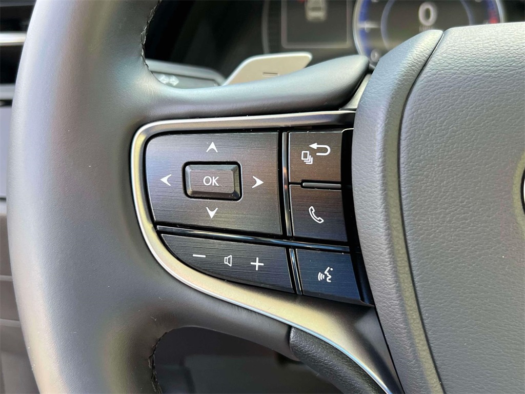 used 2022 Lexus ES car, priced at $37,995