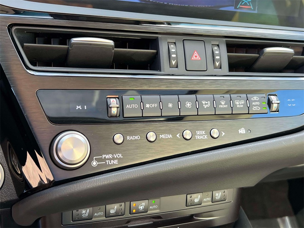 used 2022 Lexus ES car, priced at $37,995