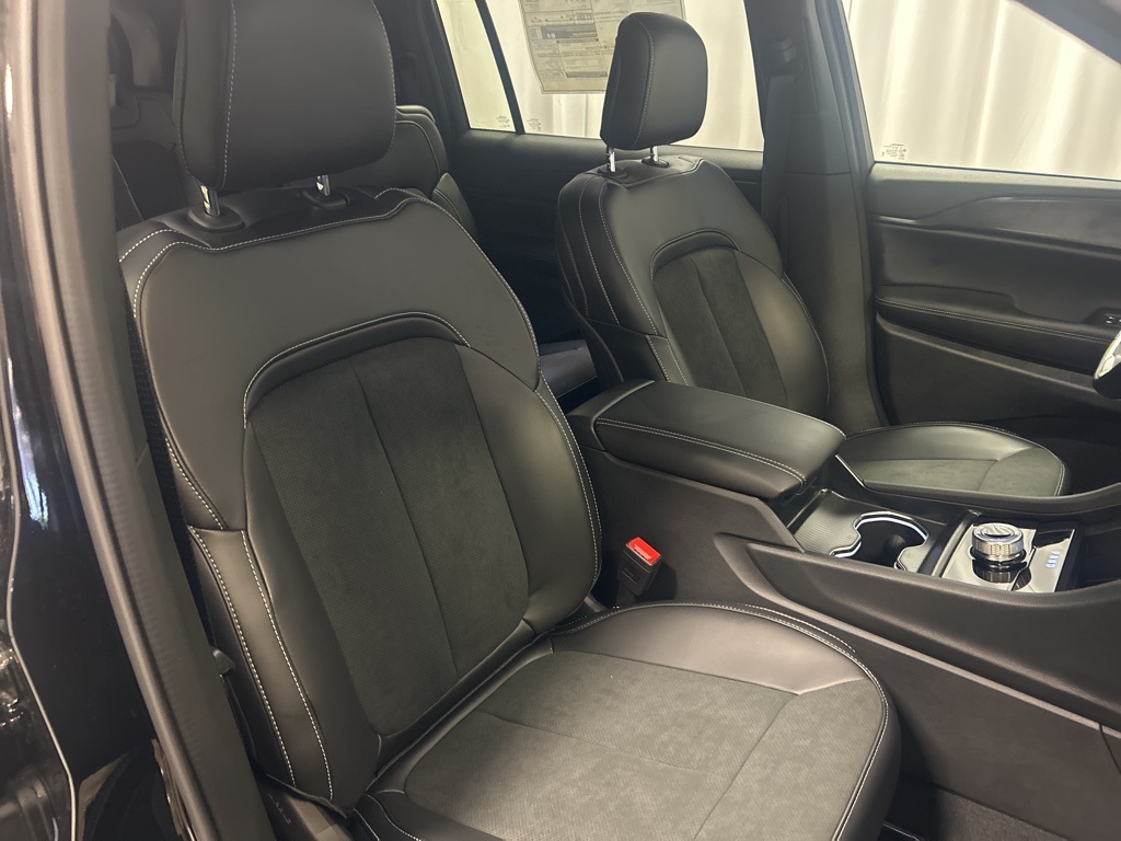 new 2025 Jeep Grand Cherokee L car, priced at $47,225