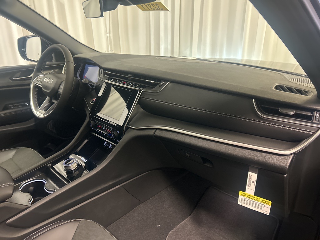 new 2025 Jeep Grand Cherokee L car, priced at $47,225