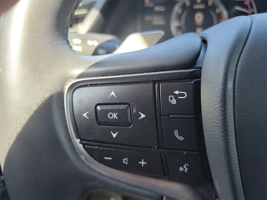 used 2025 Lexus ES car, priced at $40,998