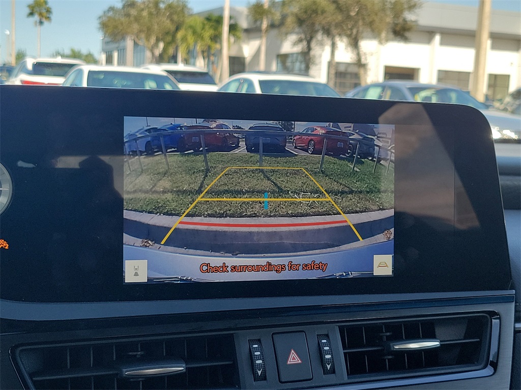 used 2025 Lexus ES car, priced at $40,998