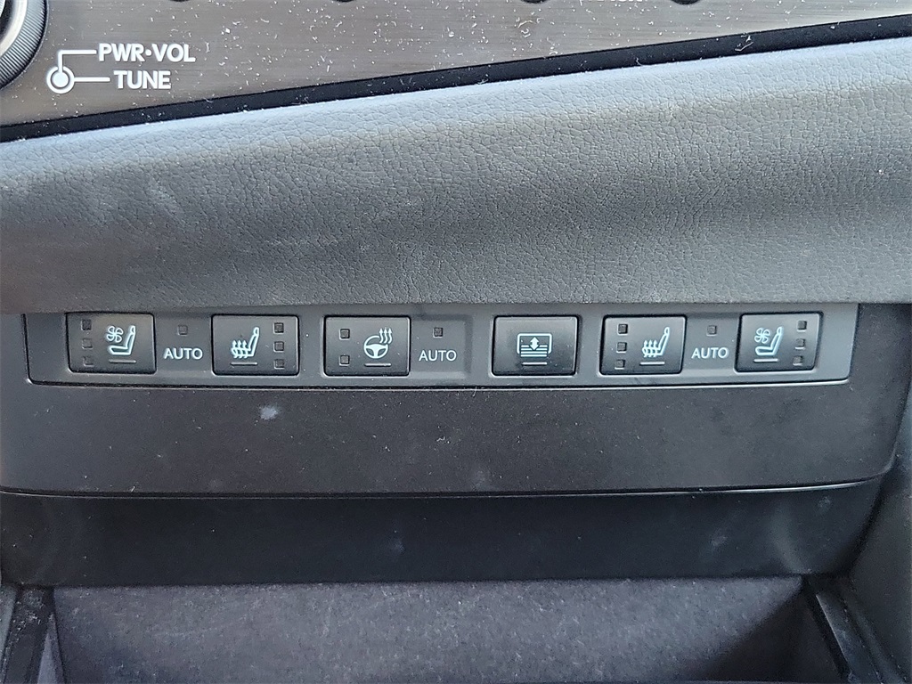 used 2025 Lexus ES car, priced at $40,998