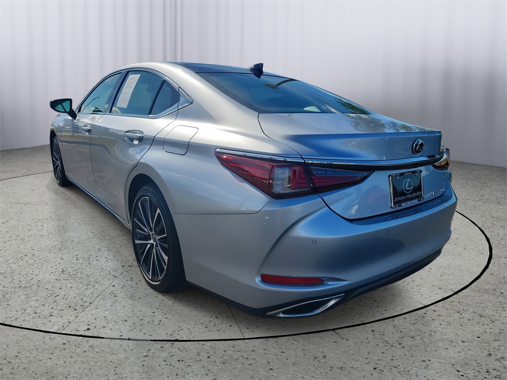 used 2025 Lexus ES car, priced at $40,998