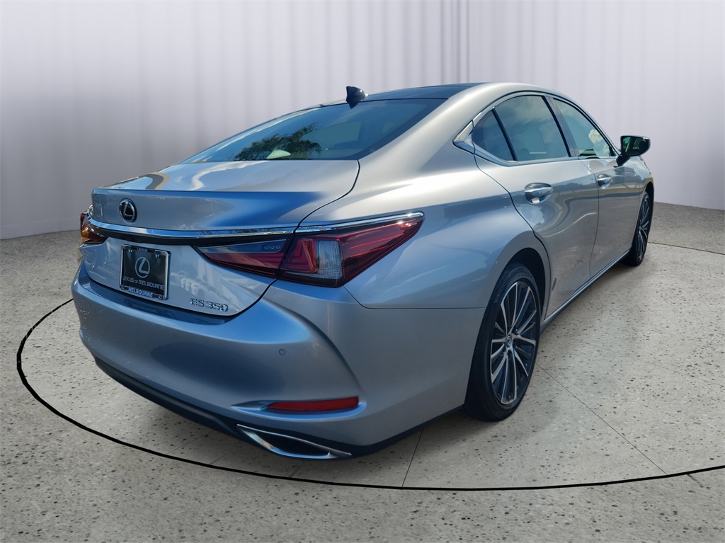 used 2025 Lexus ES car, priced at $40,998