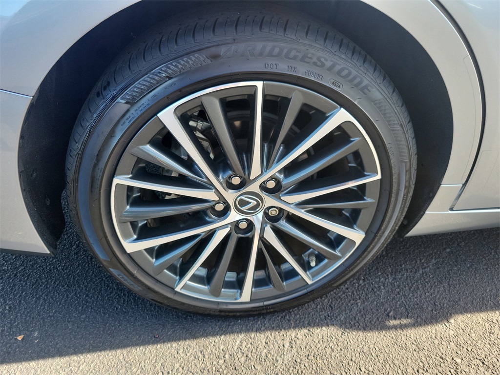 used 2025 Lexus ES car, priced at $40,998