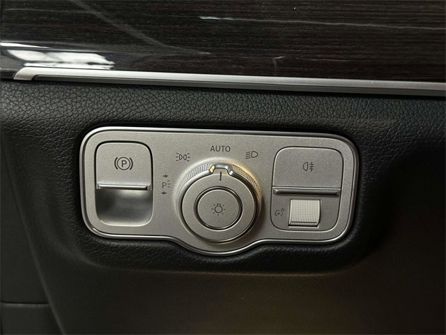 used 2022 Mercedes-Benz GLE car, priced at $52,991