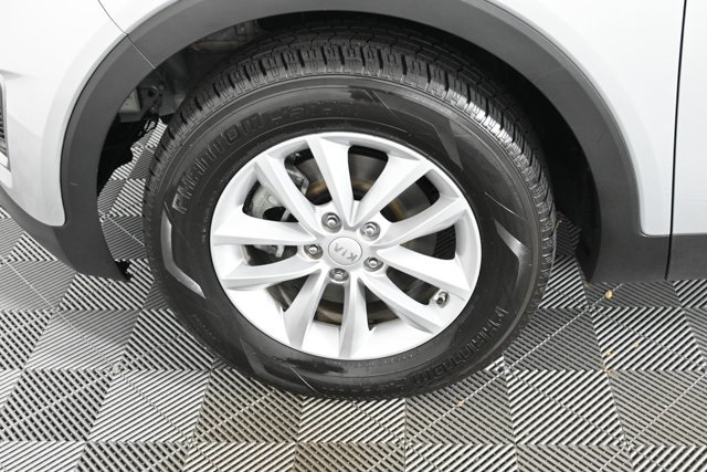 used 2018 Kia Sorento car, priced at $13,998