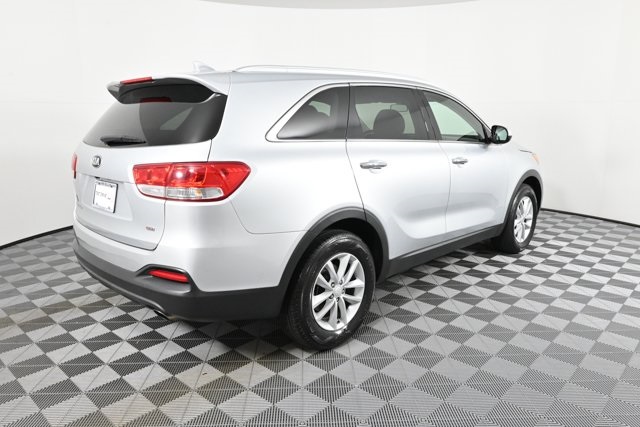 used 2018 Kia Sorento car, priced at $13,998