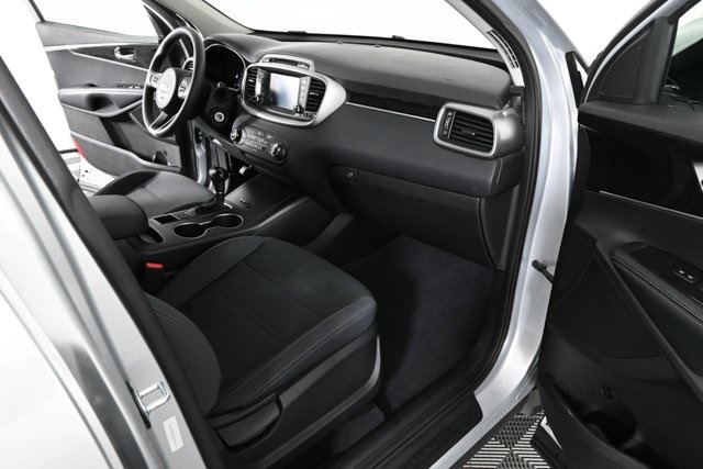 used 2018 Kia Sorento car, priced at $13,998