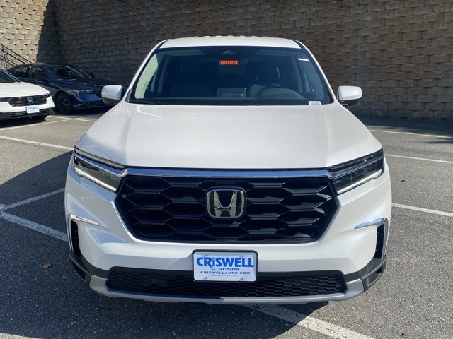 new 2025 Honda Pilot car, priced at $44,225