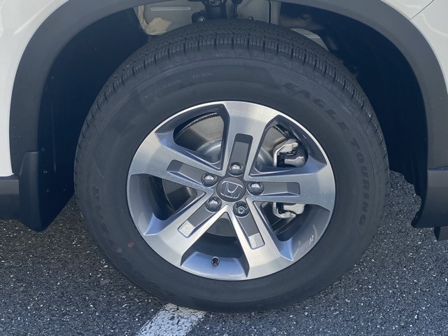 new 2025 Honda Pilot car, priced at $44,225