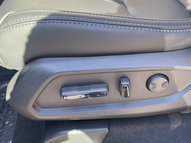 new 2025 Honda Pilot car, priced at $44,225