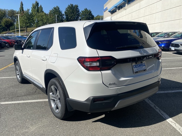 new 2025 Honda Pilot car, priced at $44,225