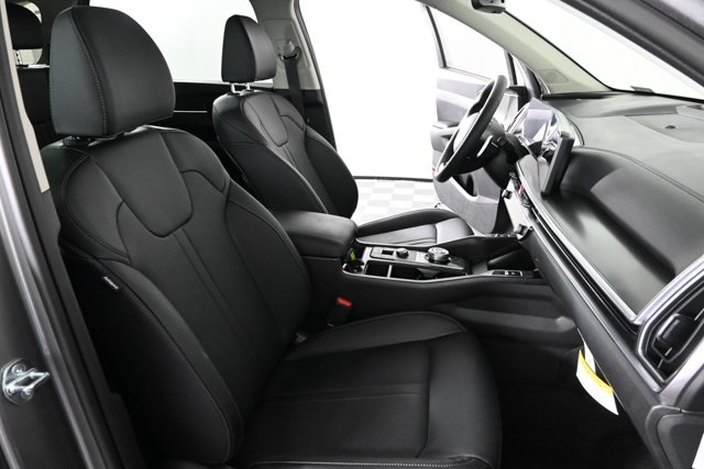 new 2025 Kia Sorento Hybrid car, priced at $42,159