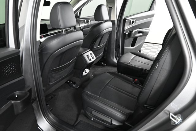 new 2025 Kia Sorento Hybrid car, priced at $42,159