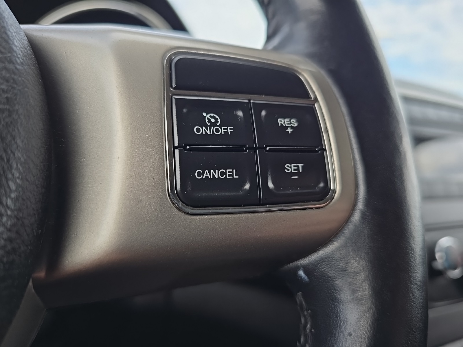used 2012 Jeep Grand Cherokee car, priced at $9,100