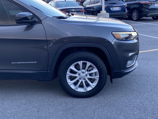 used 2022 Jeep Cherokee car, priced at $24,607