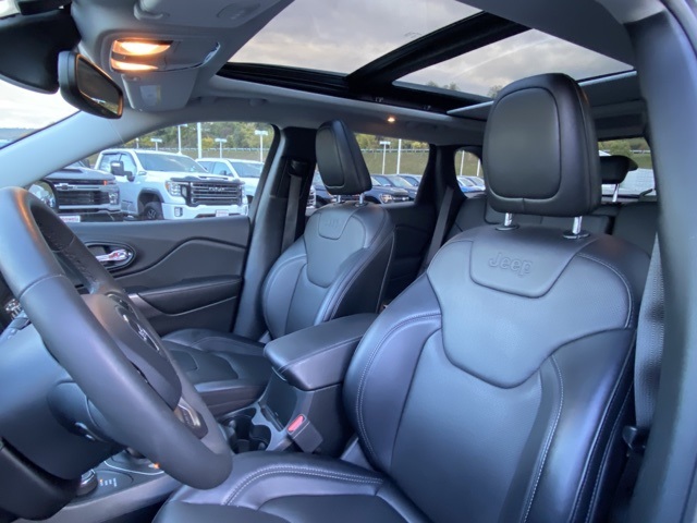 used 2022 Jeep Cherokee car, priced at $24,607