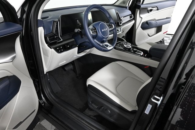new 2025 Kia Sportage Hybrid car, priced at $35,481