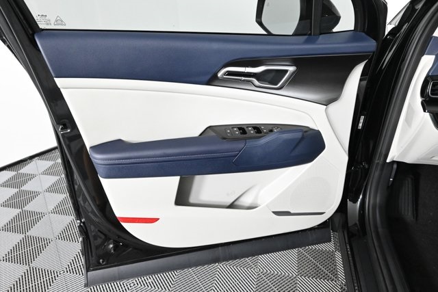 new 2025 Kia Sportage Hybrid car, priced at $35,481