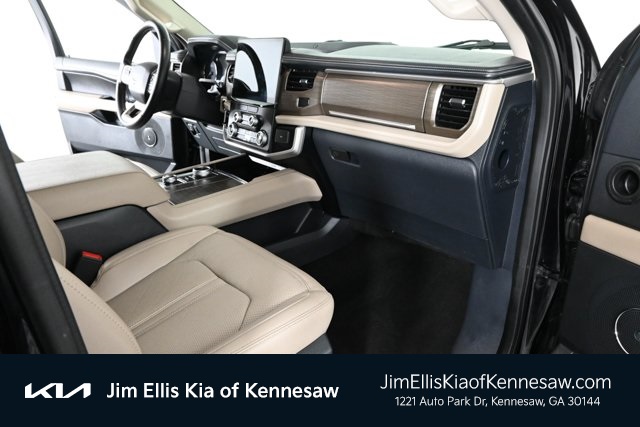 used 2023 Ford Expedition car, priced at $39,823