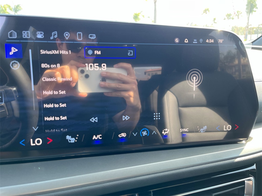 new 2025 Chevrolet Traverse car, priced at $44,310