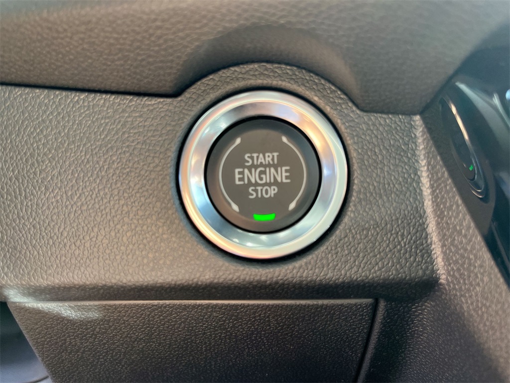 new 2025 Chevrolet Traverse car, priced at $44,310