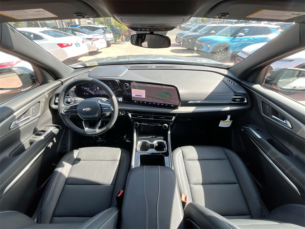 new 2025 Chevrolet Traverse car, priced at $44,310