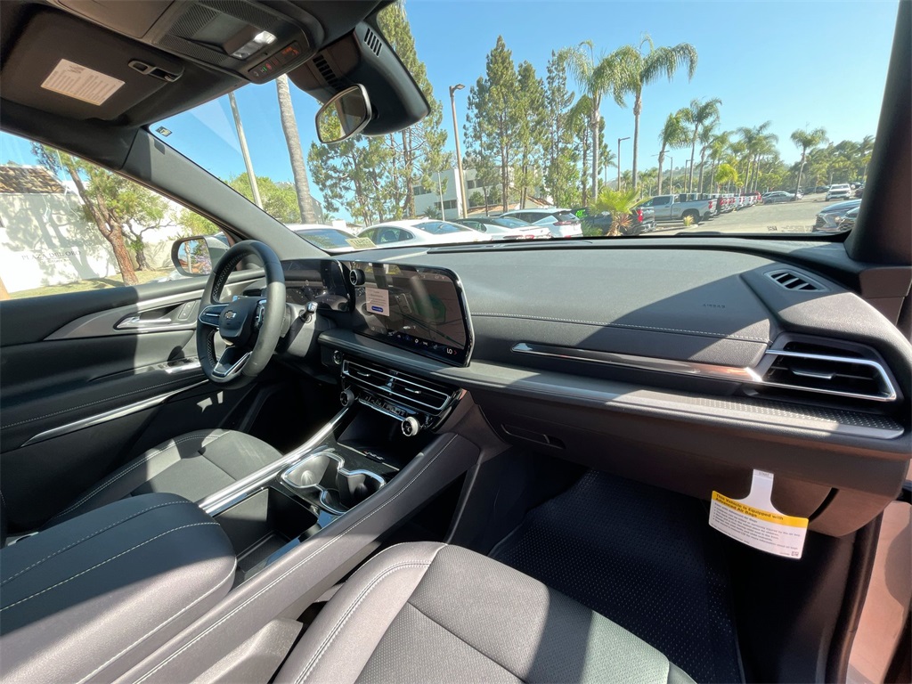 new 2025 Chevrolet Traverse car, priced at $44,310