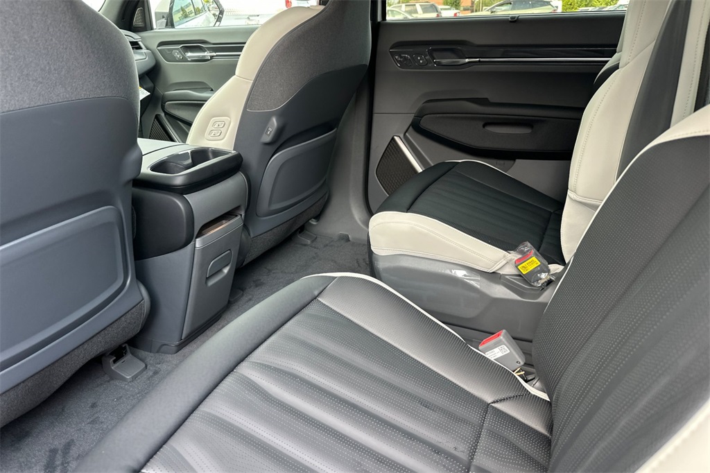 new 2026 Kia EV9 car, priced at $70,610