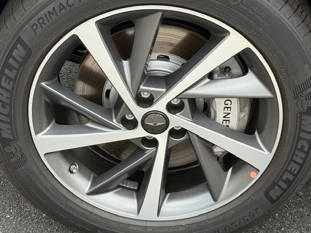 new 2025 Genesis GV80 car, priced at $68,460