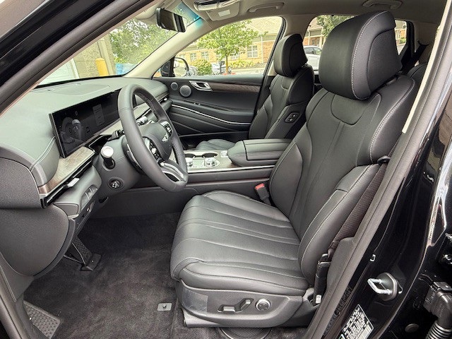 new 2025 Genesis GV80 car, priced at $68,460