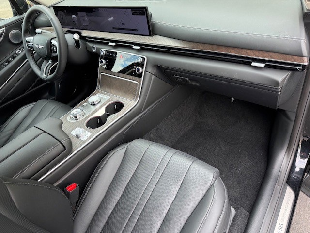 new 2025 Genesis GV80 car, priced at $68,460