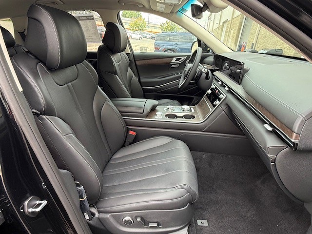 new 2025 Genesis GV80 car, priced at $68,460