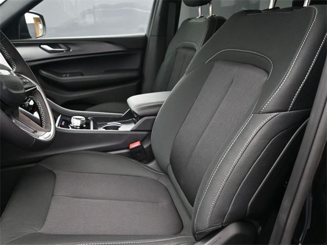 new 2025 Jeep Grand Cherokee L car, priced at $38,778